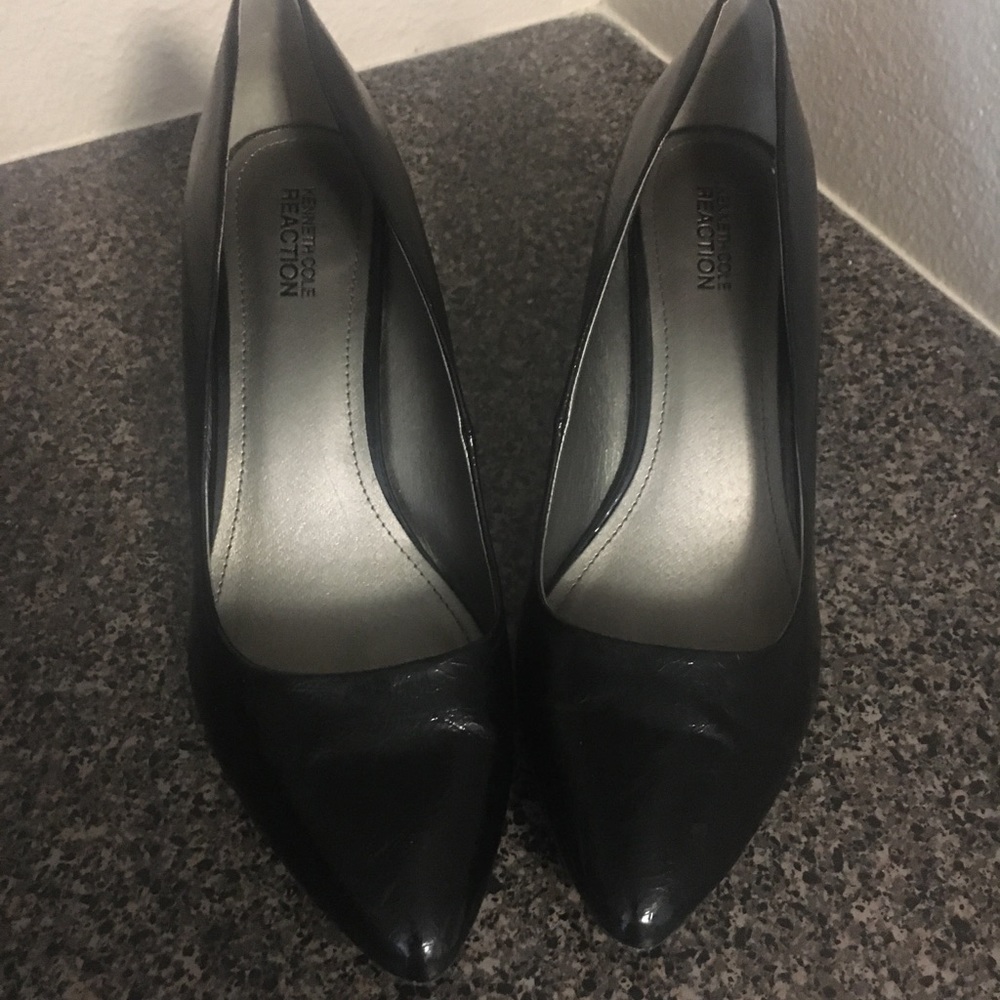 🎁Kenneth Cole Black texture patent leather pumps